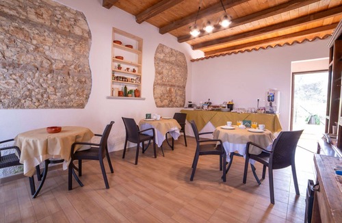 Zambrone Villa | Stunning villa for 2 guests with WIFI, TV, patio, panoramic view and parking