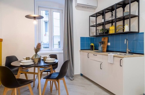 Trieste City Centre Apartment | Stylish apartment with an arty touch Fast WiFi