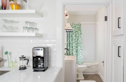 Appleton House | Stylish Downtown House - Steps to Dining & Shops