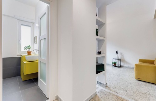 Tuscolano Apartment | Stylishly furnished apartment in the heart of Pigneto for short and long periods