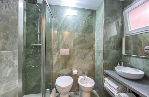 Gorla Apartment | !Subway to Duomo! Modern loft with AC and free wifi