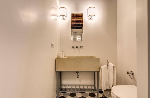 Rione V Ponte Apartment | SUITE BANCHI VECCHI, CHARMING APARTMENT IN THE HISTORICAL CENTRE OF ROME!