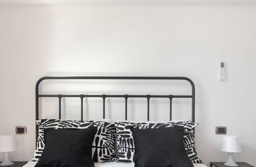 Centro Giano Apartment | [Suite1] - P. Bath, Airport, Fiera, P. Leonardo