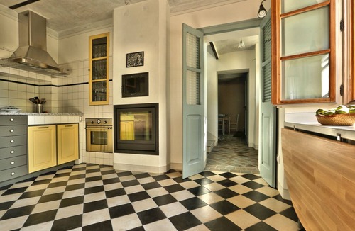 Mombaruzzo House | Sunny courtyard with panoramic views of the historic village center. For sole use