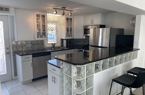 North Beach Haven House | Sunset Cove: Bayview, fantastic location, close to everything