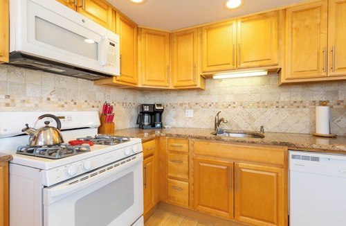 Beach Haven House | Sunshine on Leeward - 4 bed 2 bath -Single Family Home in Beach Haven