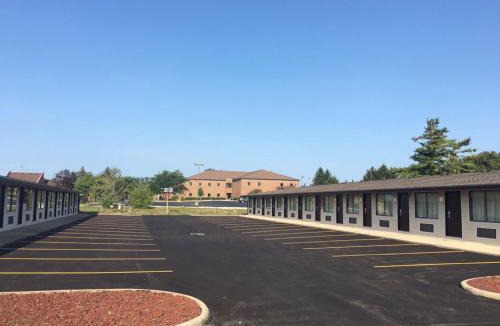 Troy Hotel | Super 9 Motel Troy