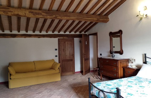 Radicondoli Other | Super Double Family Room with 4 Single Beds with Private Bathroom