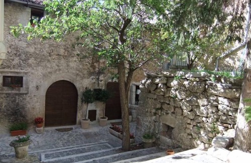 Santo Stefano di Sessanio Bed & Breakfast | Superior Apartment (2 Persons) Residenza La Torre Santo Stefano di Sessanio