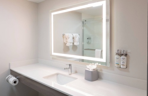 Westampton Hotel | Superb hotel with NEWLY renovated rooms in Westampton Township
