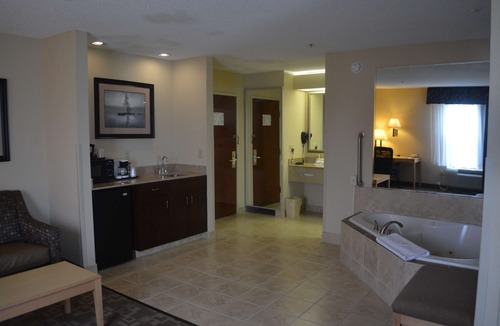 Roanoke Rapids Hotel | SureStay Plus Hotel by Best Western Roanoke Rapids I-95