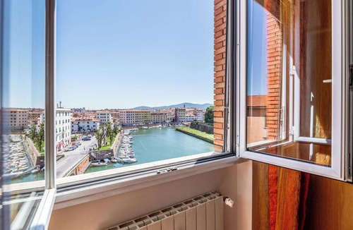 Venezia Nuova Apartment | Surf & Sound B Flat by Pleiades Home