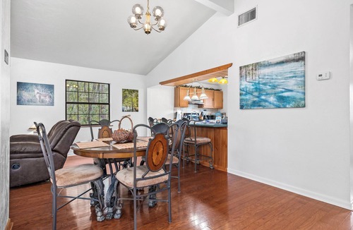 Lake City Cabin | Suwannee Comfort, Private Cozy Cabin on the Suwannee River
