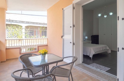 Torpe House | Sweet Home - Morada - Four Bedroom Guest House, Sleeps 10