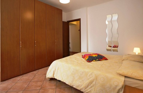 Tronzano Lago Maggiore Apartment | Tastefully furnished 2-room apartment with sea garden and beach