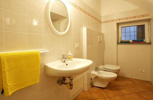 Tronzano Lago Maggiore Apartment | Tastefully furnished 2-room apartment with sea garden and beach