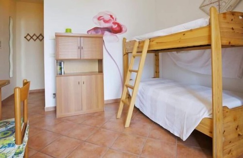 Tronzano Lago Maggiore Apartment | Tastefully furnished 1-room apartment with sea garden and beach