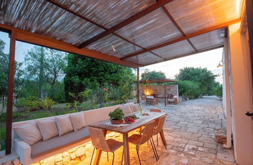 Fumarola House | TD Trulli Chiara Tastefully Decorated with Pool