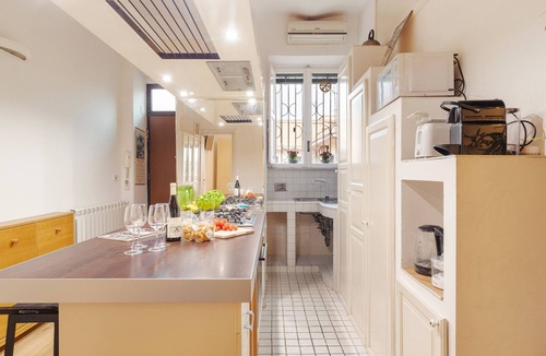 San Lorenzo Apartment | Termini Station Lightsome 3BR Apartment