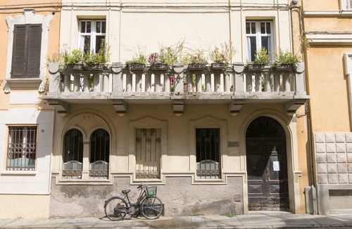 Parma City Centre House | The balcony of the Angiol d'Or