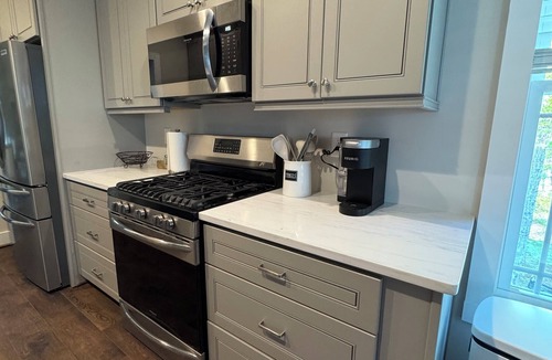 Seneca House | The Canoe House - Multi Family/Elder Friendly 6 BE/4 BA - Clemson + Golf Outings