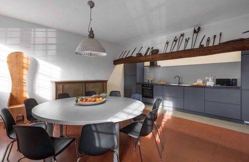 Pistoia Villa | The Collector’s Villa with pool in Pistoia