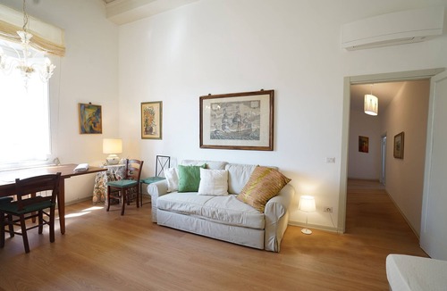Duomo Apartment | The emotion of living in a Renaissance palace in the heart of Florence