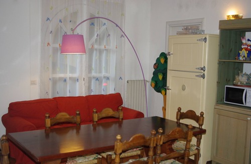 Legnano House | the fairytale courtyard apartment