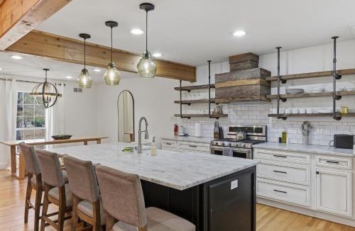 Memphis House | The Given House - Modern Midtown Stay