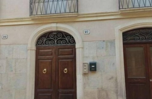 L'Aquila Apartment | The House of Dust (Via Roma, 97 L'Aquila)