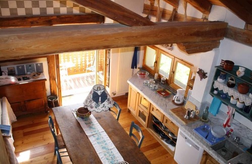 Venoz House | The House of light: nature end relax in the village of old times