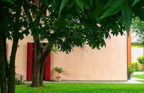Pozzonovo Apartment | The house on Via Argine, the flavors and colors of the countryside