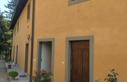 Castelfiorentino House | The hunter house is located in the grounds of the historic Villa Meleto estate.