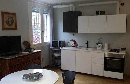 Province of Bologna Apartment | "The Little Garden," Studio apartment, garden and private parking space Airport+Ducati