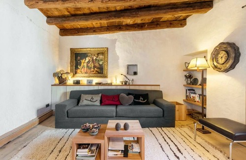 Laudes House | The Old Ladin House