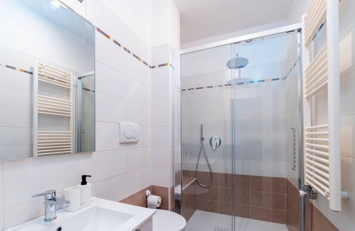 Monza Apartment | The Right House, Modern and Spacious Three-room Apartment Near Policlinico Monza