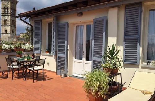 Prato House | The rooftop terrace overlooking the Duomo (just 20 minutes from Florence)