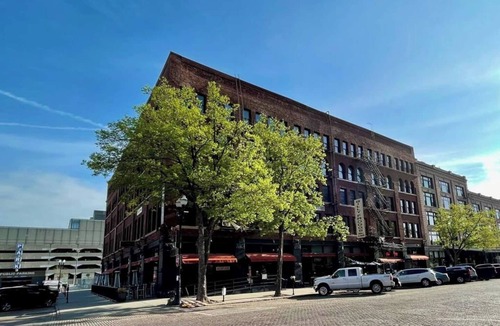 Old Market Apartment | This serviced apartment is a 0 bedroom(s), 2 bathrooms, located in Omaha, NE.