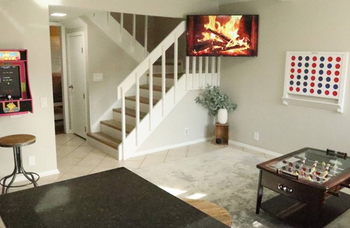 Brandon Condo | Three bed Condo with full kitchen, pool, and lake access.