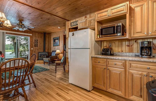 Minocqua Cabin | Timbers - Bouchard Shores Resort