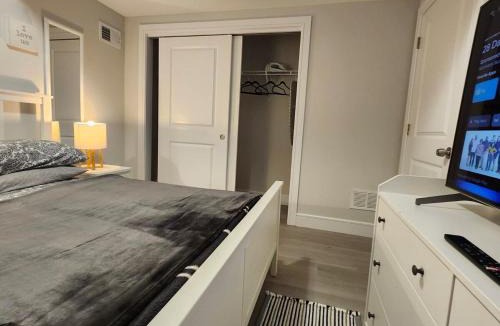 Richmond Valley House | Top Rated - Upscale-Cozy-Stylish-Affordable - free parking