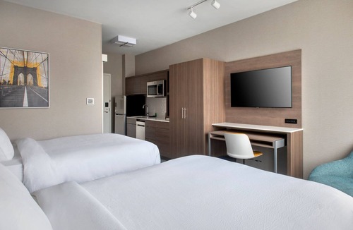 Gowanus Hotel | TownePlace Suites by Marriott New York Brooklyn