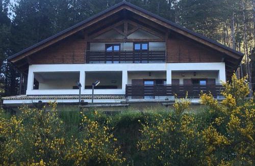 Lorica House | Tra il bosco e il lago