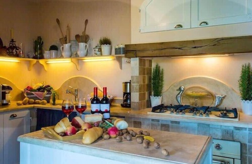 Peccioli Apartment | Traditional Tuscan house