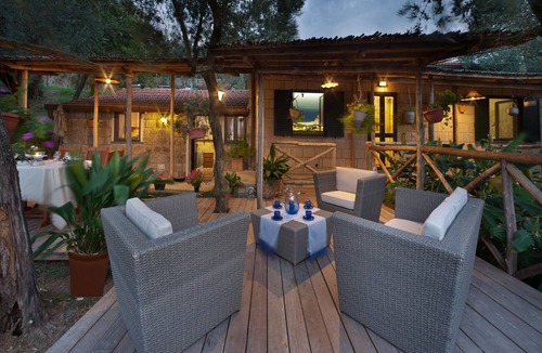 San Pietro Villa | Traditional villa with private pool near Sorrento, Traditional 2 bedroom holiday home for up to 4 pe.