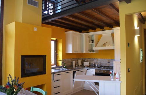 Mologno House | Tramonto Casa Contadina Toscana Ristrutturata nel 2021