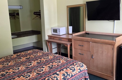 Gainesville Hotel | Travelers Inn