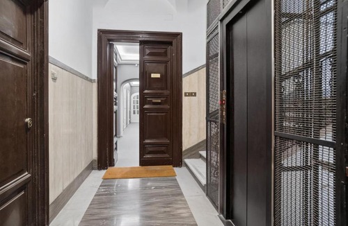 Rione II Trevi Apartment | TreasureRome Spanish Steps Family