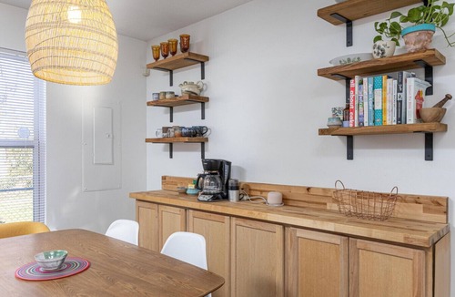 Orchard Knob Cottage | Trendy Downtown Cottage - 3BR, Pets Welcome!