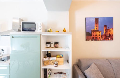 Alba House | Trifulhouse holiday apartments: THE ENTIRE PALACE! max occupancy 16 guests